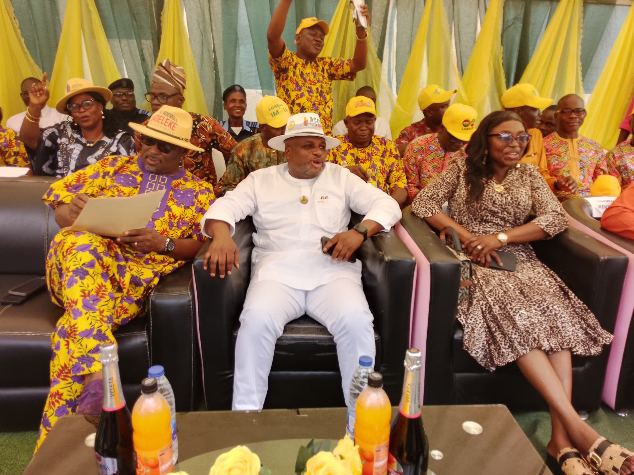 UNIOSUN TEACHING HOSPITAL STAFF CELEBRATES THE VICTORY AND RE-ELECTION OF GOVERNOR ADEMOLA ADELEKE IN STYLE